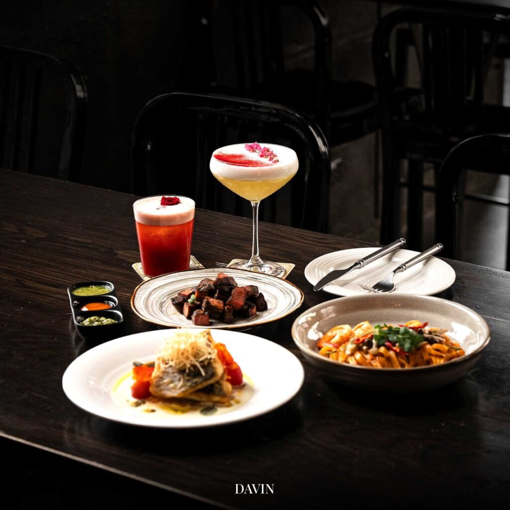 เมนูอาหารและค็อกเทลพรีเมียมที่ DAVIN CAFE ร้านอาหารบรรยากาศดี เหมาะสำหรับดินเนอร์สุดพิเศษ สังสรรค์ และค่ำคืนสุดหรูในเมือง