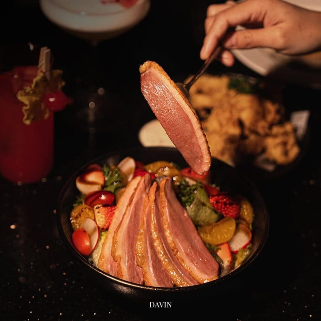 เมนูอาหารมื้อค่ำที่ DAVIN CAFE คาเฟ่ Golden Hour รามอินทรา บรรยากาศอบอุ่นเหมาะสำหรับดินเนอร์